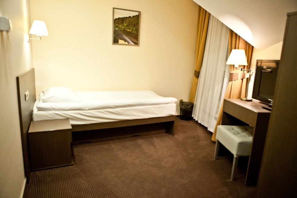 Sokolowska Airport Modlin Hotel 3*