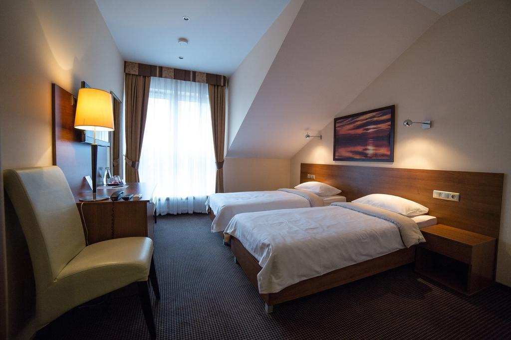 Hotell Sokolowska Airport Modlin 3*