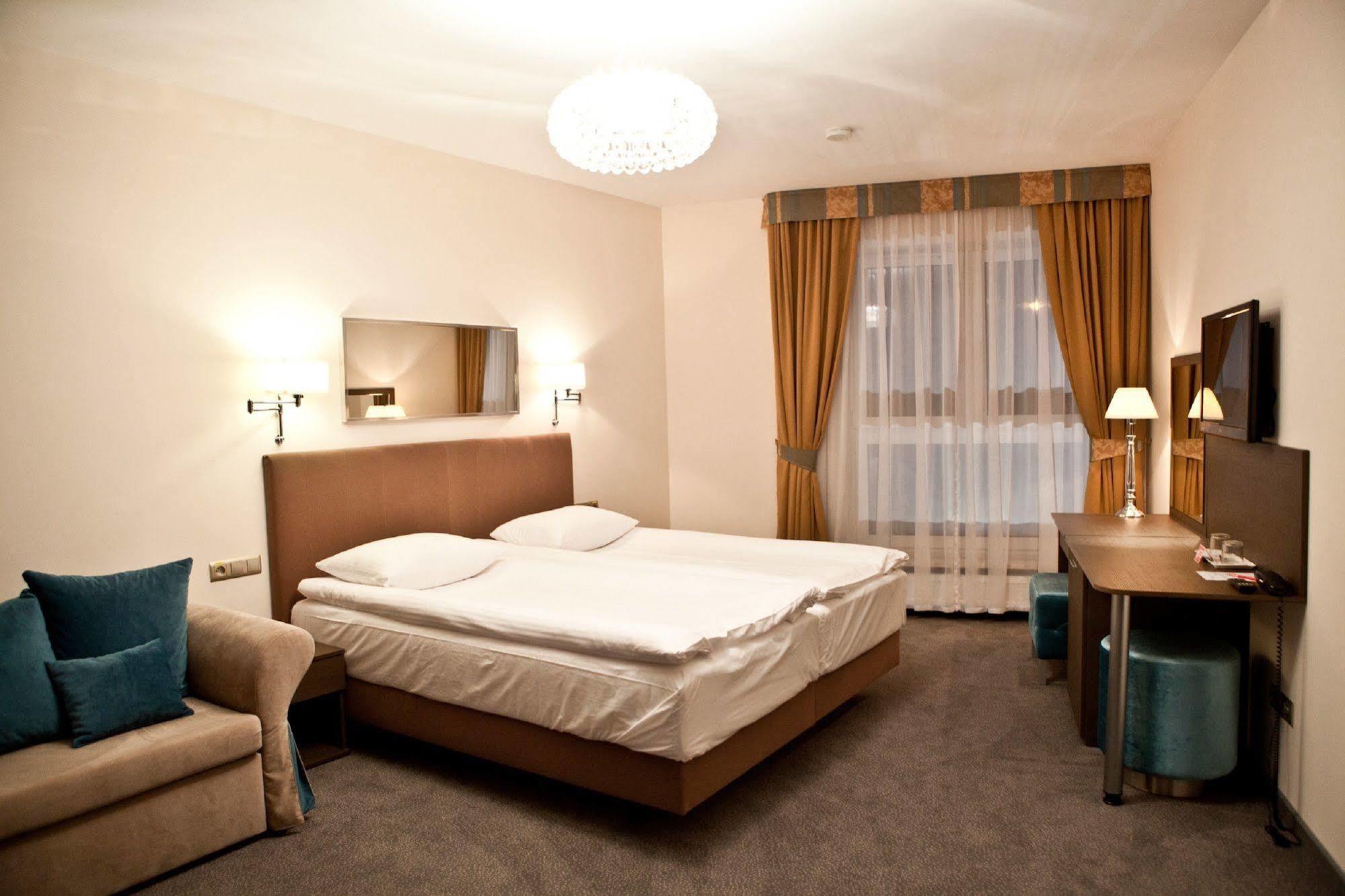Sokolowska Airport Modlin 3*